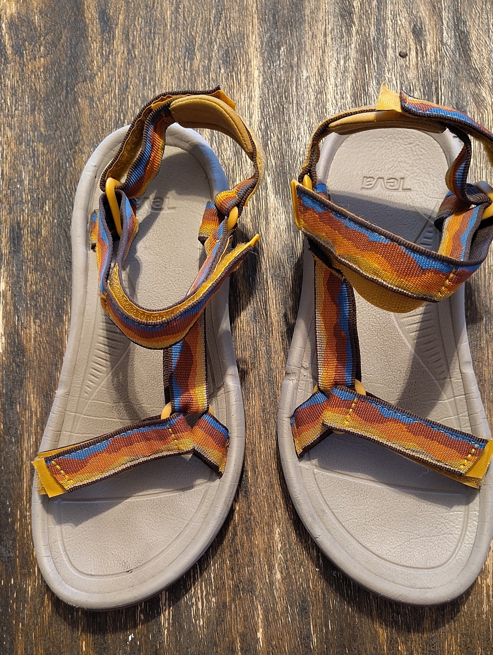 Teva Hiking /Walking Women's Yellow Orange Blue  Adjustable Multi-Strap Sandals
